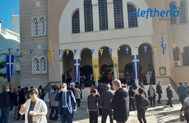 Καλαμάτα: Πανηγυρικός εορτασμός στην ενορία των Ταξιαρχών (βίντεο)