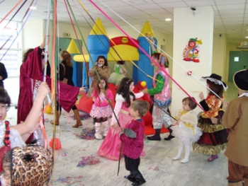 Αποκριάτικη γιορτή για παιδιά υπαλλήλων στο Διοικητήριο Σπάρτης