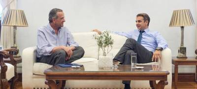 Συνάντηση Σαμαρά - Μητσοτάκη εφ'όλης της ύλης