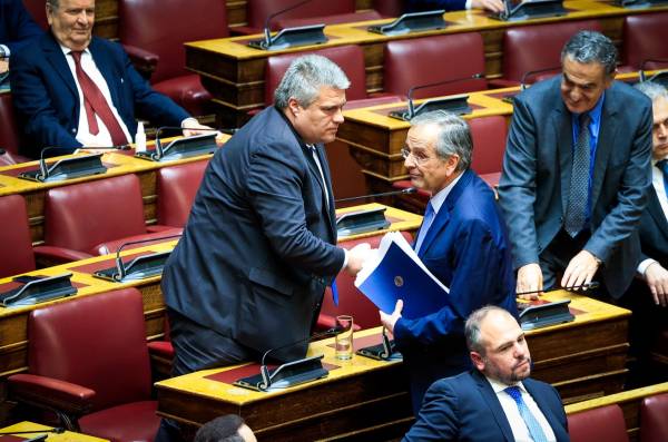 Ομόφυλα ζευγάρια: Μόνο ο Χρυσομάλλης στη “γραμμή” Σαμαρά - Ηχηρές αποστάσεις από Μαντά και Βλάση