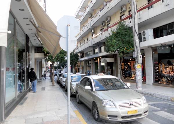 Ενιαία έδρα ταξί από Σπερχογεία έως Μαντίνεια