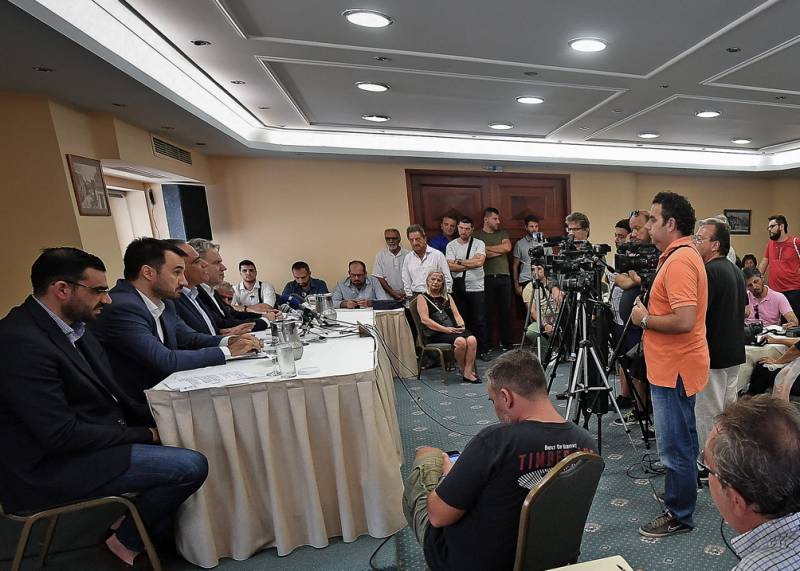 Η αποδοχή της αποδοκιμασίας στους δημοσιογράφους