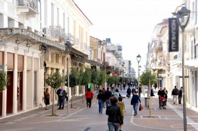 Καλαμάτα: Δεν θα μπουν τραπεζοκαθίσματα στο πεζόδρομο Αριστομένους