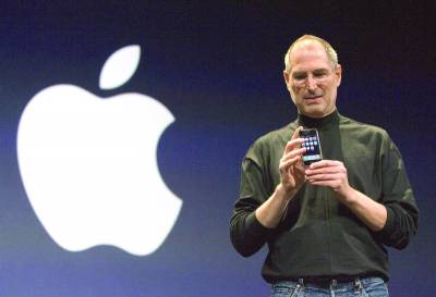 Για όλα φταίει ο... Στιβ Τζομπς