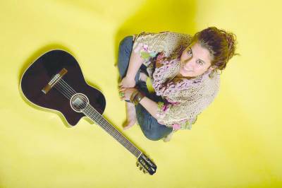 Tραγούδια από τη Βραζιλία στην Καλαμάτα με την Κατερίνα Πολέμη