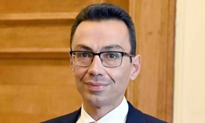 Αναβάλλεται η ομιλία Σέρμπου στην Καλαμάτα