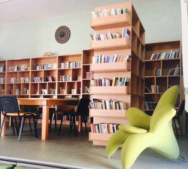 Ανοικτή για το κοινό η βιβλιοθήκη του γυμνασίου Κυπαρισσίας