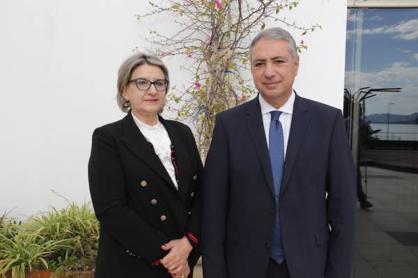 Σύσκεψη στο Νοσοκομείο Καλαμάτας - Αναζητούν λύσεις για Νεφρολογική και ανακαίνιση χειρουργείων (βίντεο)