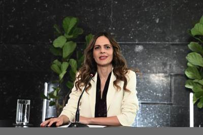 ΣΥΡΙΖΑ: Ανακοίνωσε την υποψηφιότητά της για πρόεδρος η Εφη Αχτσιόγλου (βίντεο)