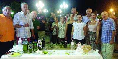 Γευσιγνωσία ελαιολάδου στην πλατεία της Σπηλιάς