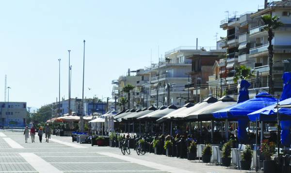 Ανάσταση για τα μαγαζιά η βελτίωση του καιρού