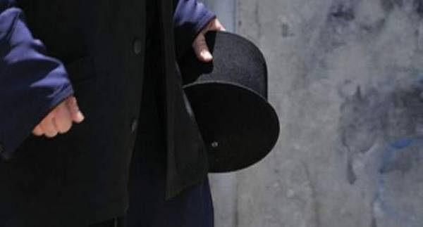 Μητρόπολη Τριφυλίας και Ολυμπίας: Σε απολογία ιερέας που έβγαλε τα ράσα