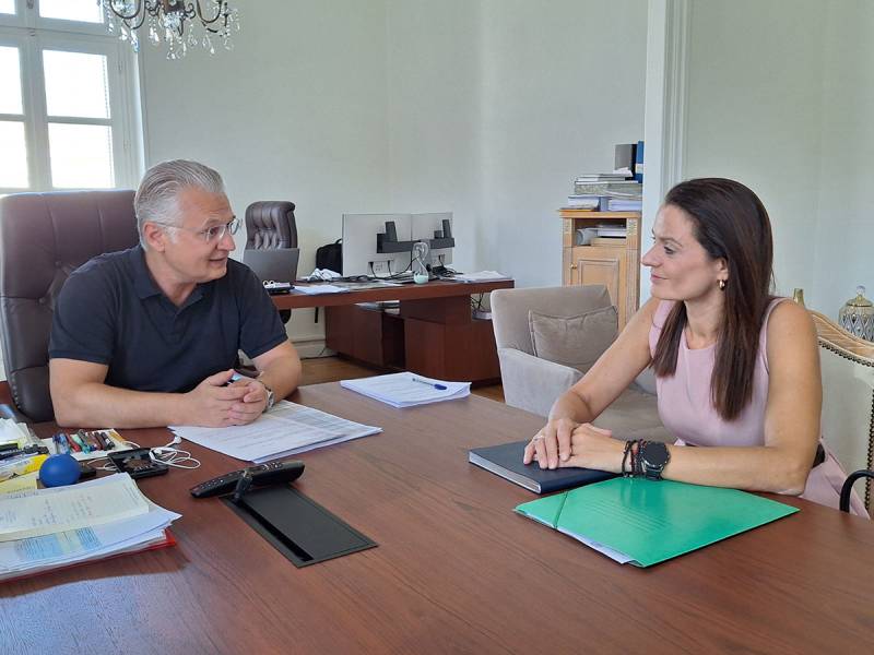 Συνάντηση Πτωχού με Παπαγεωργίου για ενεργειακή αναβάθμιση Παναρκαδικού