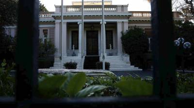 Μαξίμου: Ο Πάιατ διαψεύδει τον Κ. Μητσοτάκη για FBI-Novartis
