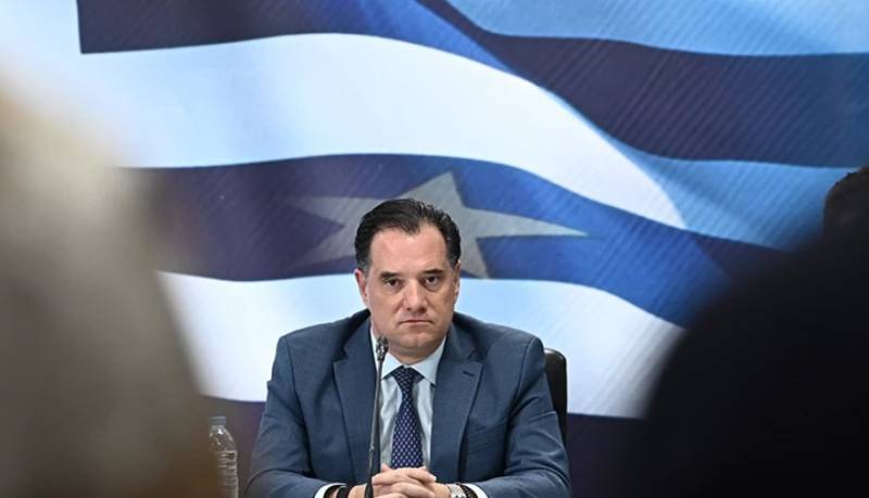 Αδ. Γεωργιάδης: Δώσαμε μία βδομάδα περιθώριο να μιλήσουν βιομηχανία και σούπερ μάρκετ για τα επώνυμα προϊόντα που θα μπουν στο καλάθι
