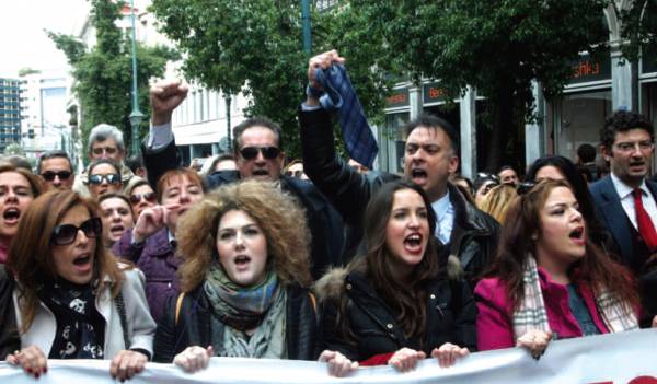 Η μεσαία τάξη ξαναδιαδηλώνει