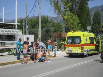 Τραυματισμός μοτοσικλετιστή σε τροχαίο στη Ναυαρίνου