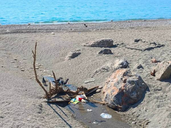 Αυτοσχέδιοι σκουπιδότοποι