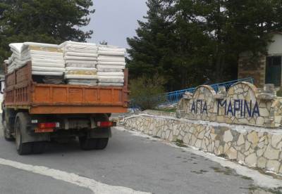 Ο Δήμος Καλαμάτας παρέδωσε τα στρώματα την κατασκήνωση της Αγίας Μαρίνας