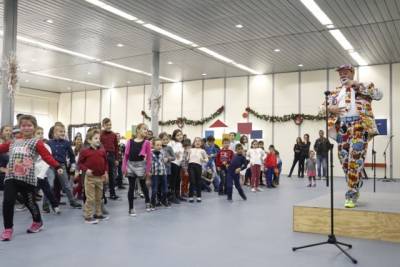 Γιορτή για τα παιδιά των εργαζομένων στην καπνοβιομηχανία "Καρέλια" (βίντεο - φωτογραφίες)