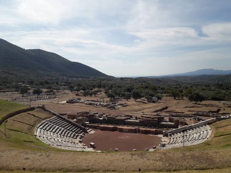 Εκδήλωση με θέμα «Αρχαίο δράμα, χώροι θέασης και δημοκρατία»