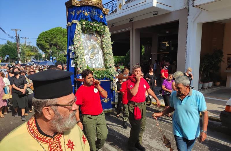 Καλαμάτα: Η εικόνα της Παναγίας επέστρεψε στη Μονή Δήμιοβας (φωτογραφίες)