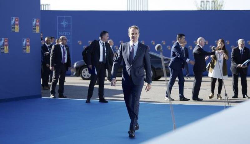 Μητσοτάκης: "Δεν χρειαζόμαστε καμιά πηγή αστάθειας στο ΝΑΤΟ" (βίντεο)