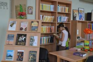 Δανειστική βιβλιοθήκη στο Γυμνάσιο Κυπαρισσίας