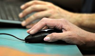 Έρευνα: Μόνο το 2% των άνω των 65 ετών στην Ελλάδα έχει ψηφιακές γνώσεις άνω του μετρίου