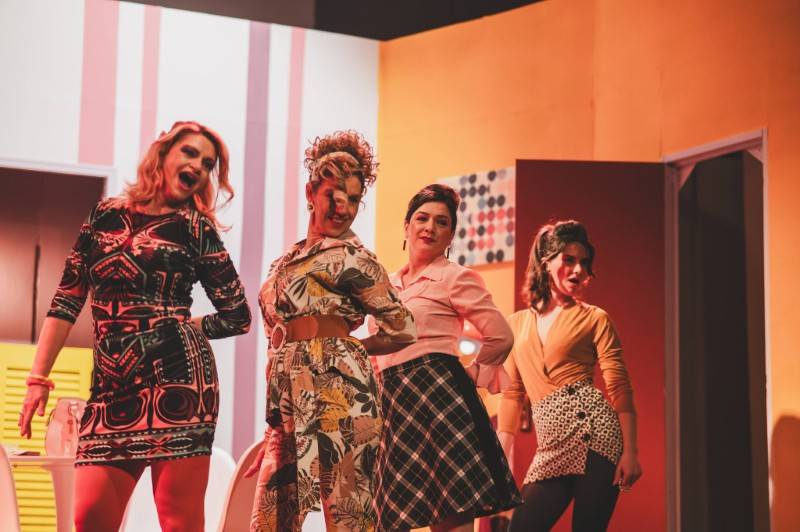 Τριφυλιακό Ερασιτεχνικό Θέατρο: Στα Φιλιατρά «Το αταίριαστο ζευγάρι»