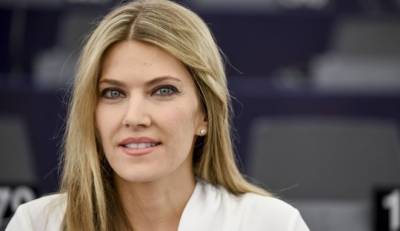 Ελεύθερη η Εύα Καϊλή να ταξιδεύει εντός Σένγκεν χωρίς περιορισμούς