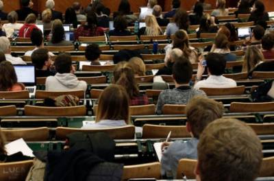 Ανατροπές στα ΑΕΙ: Βάση εισαγωγής, χρονικό όριο φοίτησης και αστυνομία πανεπιστημίων