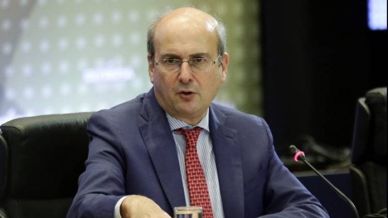 Χατζηδάκης: Η ανεργία μειώθηκε κατά 5,1% την τελευταία τριετία (Βίντεο)