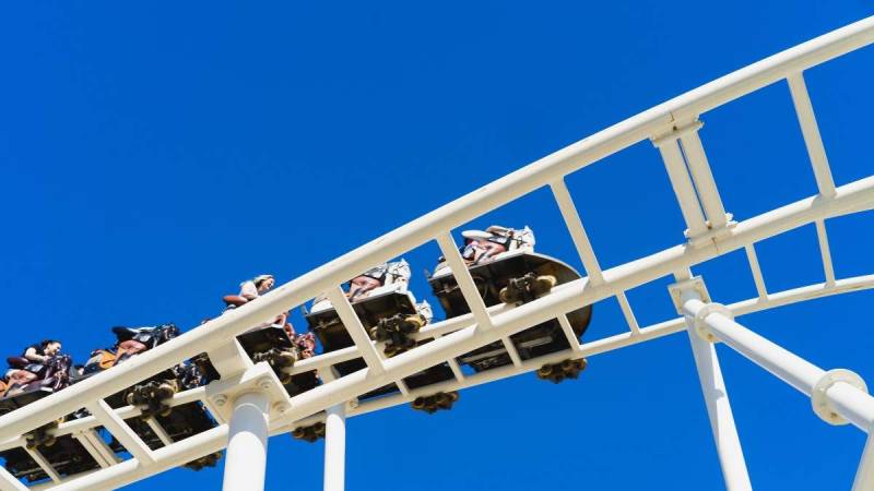 Allou Fun Park: Εκσφενδονίστηκαν από τρενάκι σε θάμνους 4 άτομα (βίντεο)