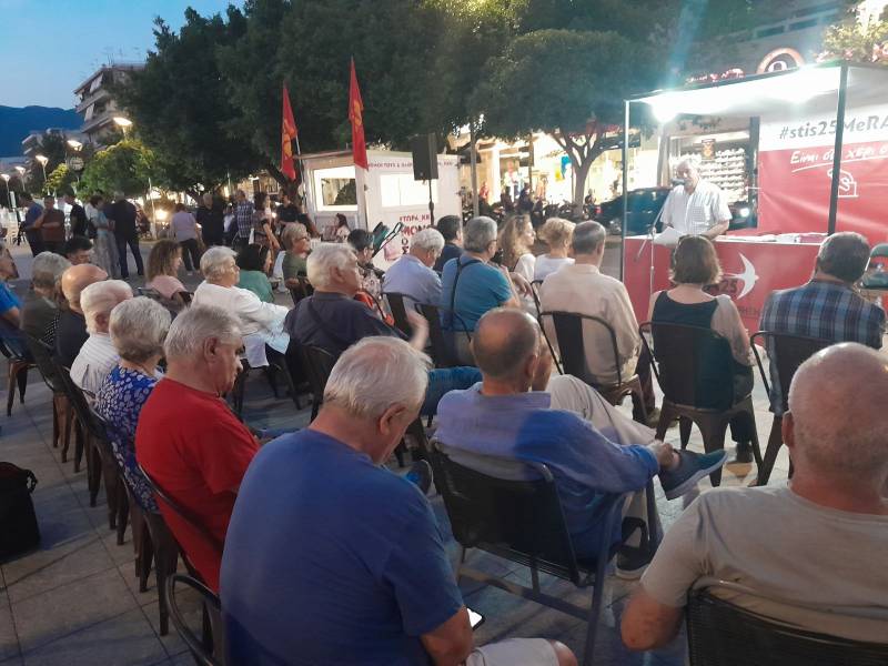 ΜέΡΑ25: Ανοιχτή συζήτηση με Ντάσκα - Πετράκο στην κεντρική πλατεία Καλαμάτας