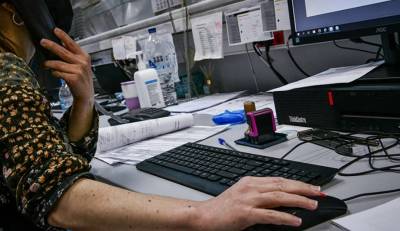 Τέλος οι επισκέψεις στη ΔΟΥ για νέες κατηγορίες χαρτοσήμου