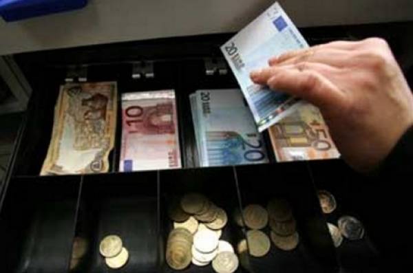 35χρονος έβαλε... χέρι σε ταμεία καταστημάτων στην Καλαμάτα