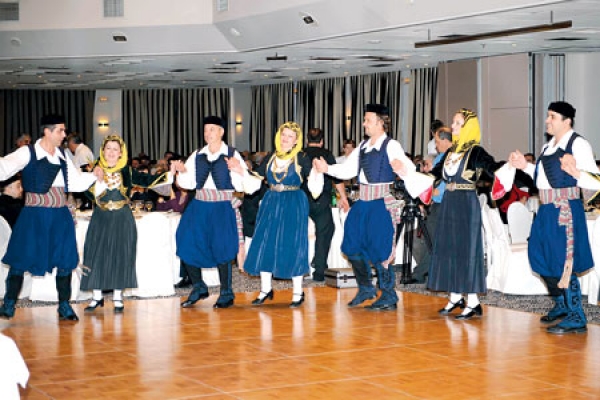 Γιορτή για τα 100 χρόνια του Λυκείου Ελληνίδων