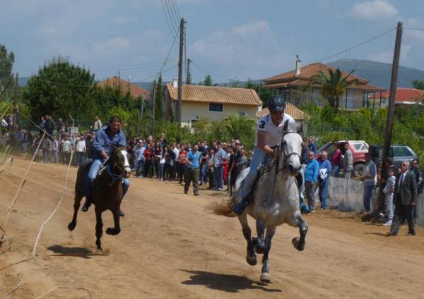 Υπογραφή σύμβασης για το ιπποδρόμιο στο Πλατύ