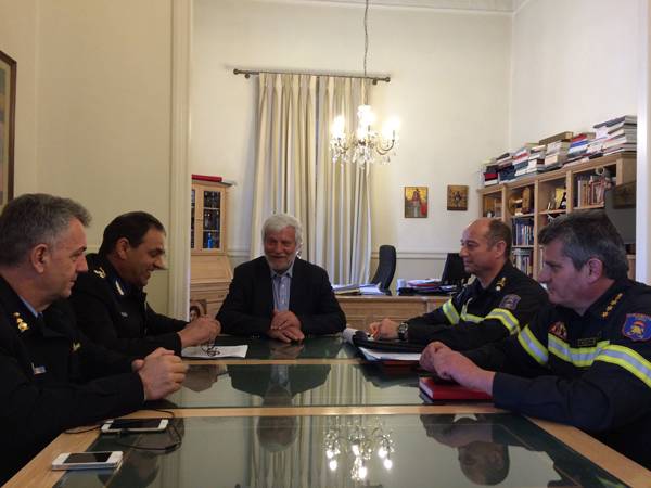Με τον αρχηγό της Πυροσβεστικής συναντήθηκε ο Τατούλης
