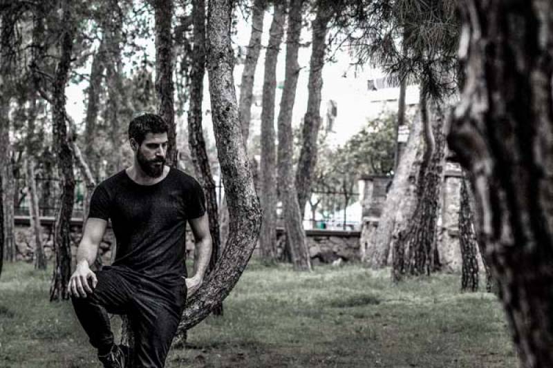 «ευτυχώς στην Ελλάδα δεν έχουμε διαχωρισμό τηλεοπτικών ηθοποιών και θεατρικών»