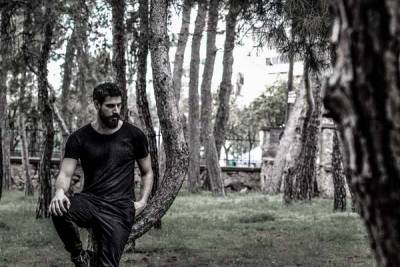 «ευτυχώς στην Ελλάδα δεν έχουμε διαχωρισμό τηλεοπτικών ηθοποιών και θεατρικών»