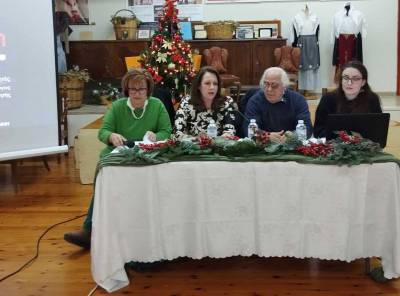 Η Κυπαρισσία “αγκάλιασε” την «Ψυχόσκονη» της Δήμητρας Φράγκου