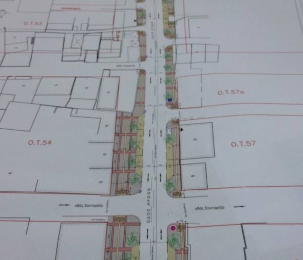 Πεζοδρόμια και φώτα σε Ηρώων και Αύρας