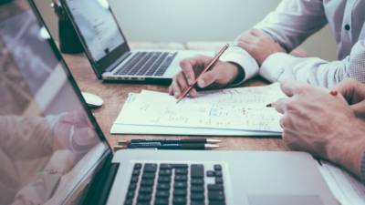 Σημαντική μείωση στις ασφαλιστικές εισφορές υπερεργασίας, υπερωριών, νυχτερινών και αργιών