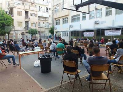 Καλαμάτα: Η Ενωση Γονέων στο Βασιλόπουλο για καθαρίστριες