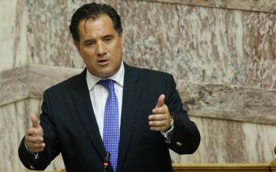 Γεωργιάδης: Έχουμε σχέδιο για το άνοιγμα της αγοράς - Προτεραιότητα να ανοίξουν μαγαζιά με ρούχα και παπούτσια