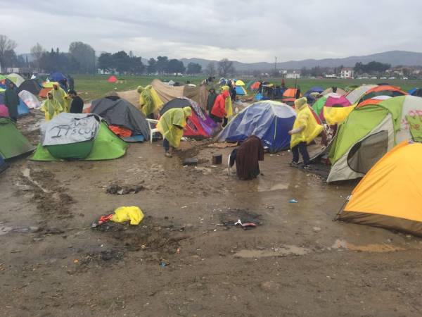 Υπευθυνότητα και ανθρωπιά για πρόσφυγες και μετανάστες