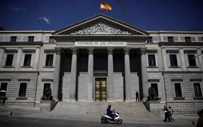 Ισπανία: Η Βουλή ενέκρινε έναν νόμο που προβλέπει "άδεια εμμήνου ρύσεως" για πρώτη φορά στην Ευρώπη