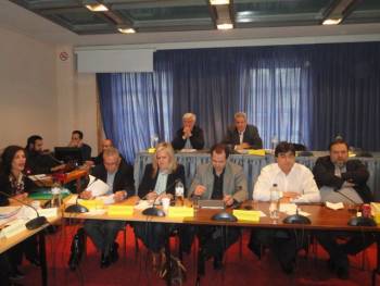 Καταργήστε την άχρηστη περιφερειακή αυτοδιοίκηση